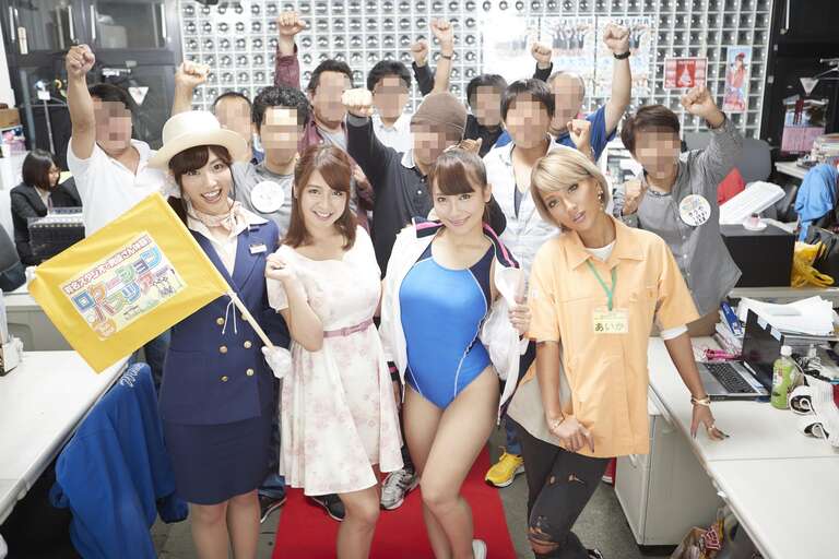 【市川まさみ 尾上若葉 倉多まお AIKA】AV女優がファンと大乱交! 12