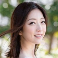 【羽田あい】人妻になったAV女優がSEX!乱交でイキまくり! Image1